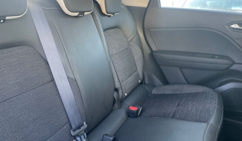 
								RENAULT CAPTUR 1.0TCE TECHNO 90CV full									