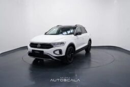 
										VOLKSWAGEN T-ROC 1.0TSI SPORT 116CV full									
