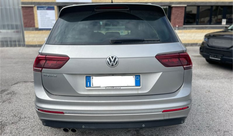 
								VOLKSWAGEN TIGUAN 2.0 R-LINE 150CV full									