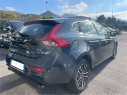
										VOLVO V40 2.0 D2 R-DESIGN 120CV full									