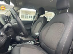 
										MINI COUNTRYMAN 1.5 ONE D BLACK LINE XL 116CV full									