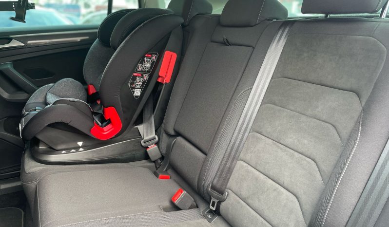 
								VOLKSWAGEN TIGUAN 2.0 R-LINE 150CV full									
