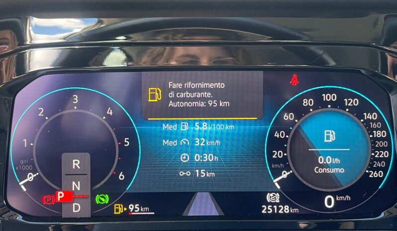 
								VOLKSWAGEN GOLF VIII 2.0TDI LIFE DSG 115CV full									