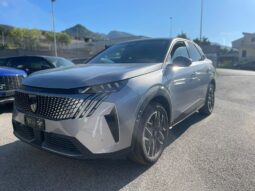 
										PEUGEOT 3008 1.2 HYBRID E-DCS GT 136CV full									