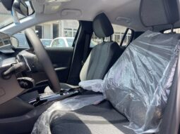 
										PEUGEOT 208 1.2 HYBRID E-DCS ALLURE 110CV full									