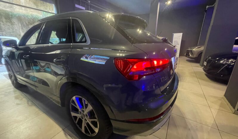 
								AUDI Q3 2.0TDI ADVANCED S-TRONIC 150CV full									
