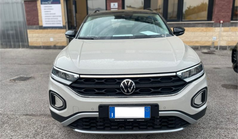 
								VOLKSWAGEN T-ROC 2.0 LIFE DSG 150CV full									