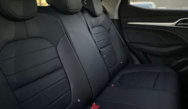 
								MG ZS 1.5 CLASSIC LUXURY 106CV full									