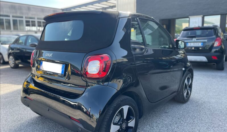 
								SMART FORTWO EQ CABRIO PASSION 56CV full									
