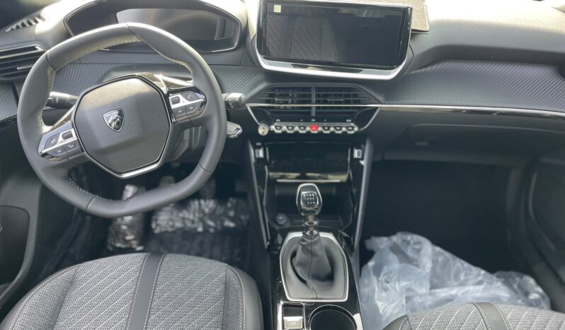 
								PEUGEOT 2008 1.2 PURETECH ALLURE 100CV full									