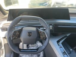 
										PEUGEOT 3008 1.2 HYBRID E-DCS GT 136CV full									