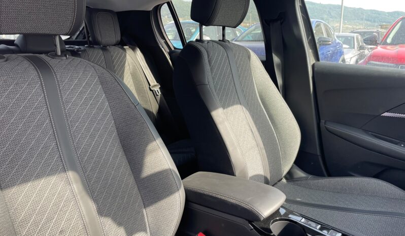
								PEUGEOT 208 1.2 PURETECH ALLURE 100CV full									