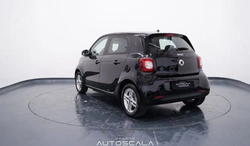
								SMART FORFOUR EQ PURE ESSENTIAL 56CV full									