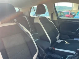
										VOLKSWAGEN T-ROC 2.0TDI STYLE 115CV full									