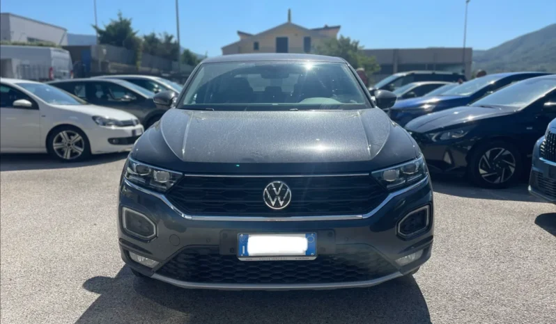 
								VOLKSWAGEN T-ROC 2.0TDI STYLE 115CV full									