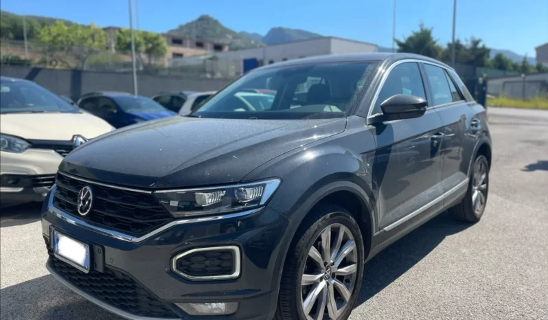 
								VOLKSWAGEN T-ROC 2.0TDI STYLE 115CV full									