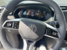 
										MG ZS 1.5 STANDARD 115CV full									