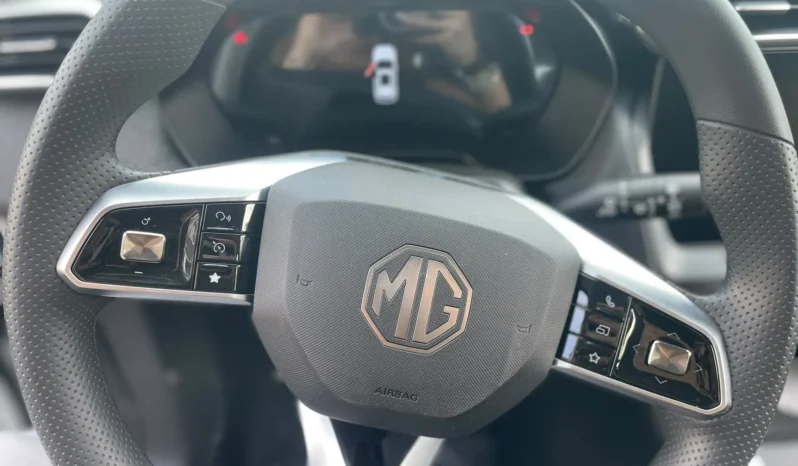 
								MG ZS 1.5 STANDARD 115CV full									