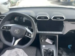 
										MG ZS 1.5 STANDARD 115CV full									