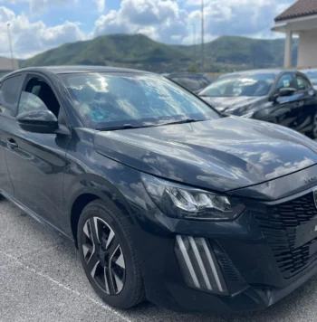 PEUGEOT 208 1.2 PURETECH ALLURE 100CV Immagine 12
