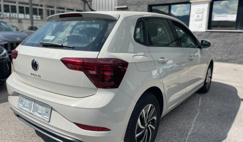 
								VOLKSWAGEN POLO 1.0 LIFE 80CV full									