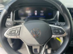 
										VOLKSWAGEN POLO 1.0 LIFE 80CV full									