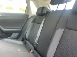 
										VOLKSWAGEN POLO 1.0 LIFE 80CV full									