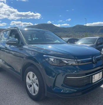 VOLKSWAGEN TIGUAN 2.0TDI LIFE DSG 150CV Immagine 8