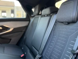 
										PEUGEOT 3008 1.2 HYBRID E-DCS GT 145CV full									