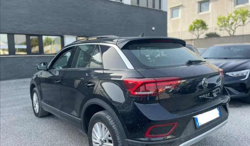 
								VOLKSWAGEN T-ROC 2.0TDI LIFE DSG 150CV full									