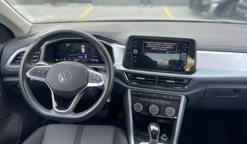 
								VOLKSWAGEN T-ROC 2.0TDI LIFE DSG 150CV full									