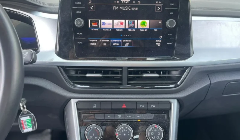 
								VOLKSWAGEN T-ROC 2.0TDI LIFE DSG 150CV full									