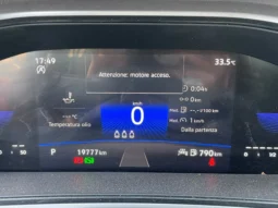 
										VOLKSWAGEN T-ROC 2.0TDI LIFE DSG 150CV full									