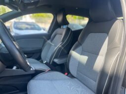 
										RENAULT CLIO 1.0TCE TECHNO 90CV full									