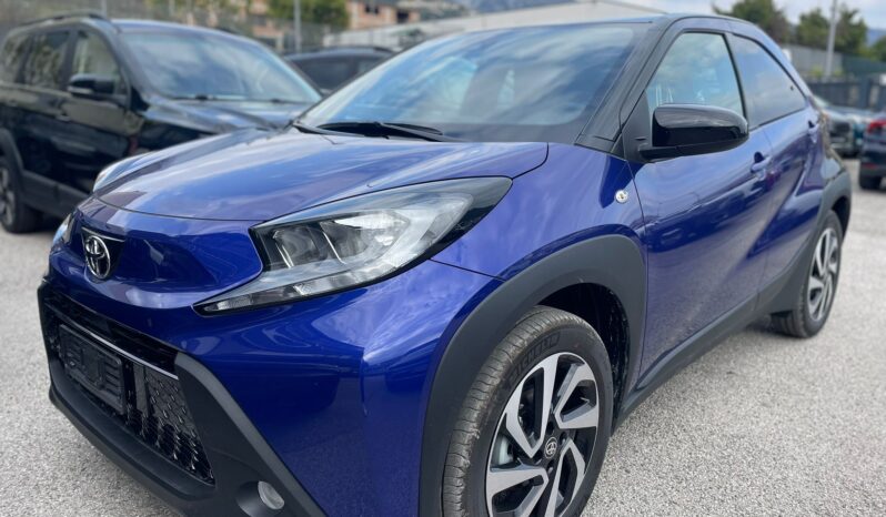 
								TOYOTA AYGO X 1.0 TREND S-CVT 72CV full									