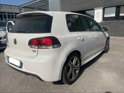 
										VOLKSWAGEN GOLF 1.4 HIGHLINE R-LINE DSG 120CV full									