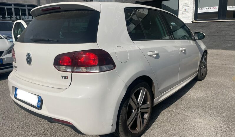 
								VOLKSWAGEN GOLF 1.4 HIGHLINE R-LINE DSG 120CV full									