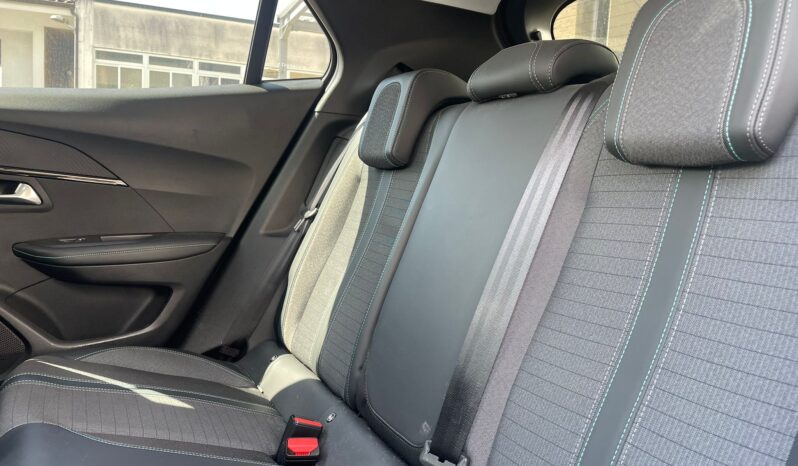 
								PEUGEOT E2008 ALLURE PACK 136CV full									
