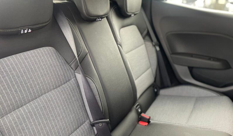 
								RENAULT CLIO 1.0TCE TECHNO 90CV full									