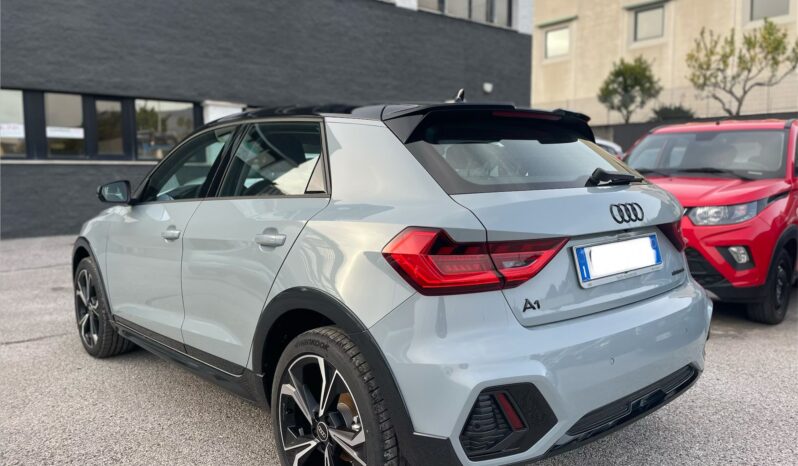 
								AUDI A1 1.0TFSI S-TRONIC ALLSTREET 116CV full									