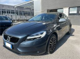 
										VOLVO V40 2.0 D2 R-DESIGN 120CV full									