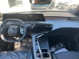 
										PEUGEOT 3008 1.2 HYBRID E-DCS GT 136CV full									