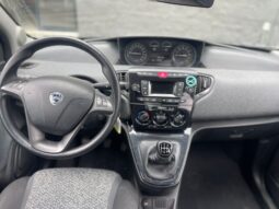 
										LANCIA YPSILON 1.0 FIREFLY HYBRID SILVER PLUS 69CV full									