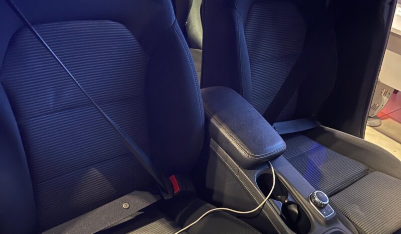 
								MERCEDES CLASSE B 1.5 AUTOMATIC PREMIUM 110CV full									