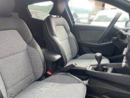 
										RENAULT CLIO 1.0TCE TECHNO 90CV full									