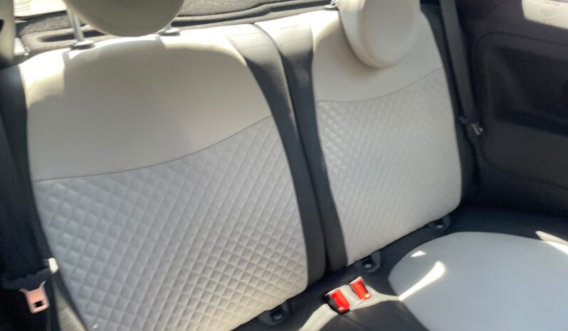 
								FIAT 500 1.0 HYBRID DOLCEVITA 70CV full									