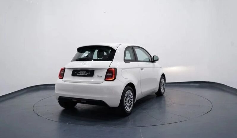 
								FIAT 500e ACTION TECH 59CV full									