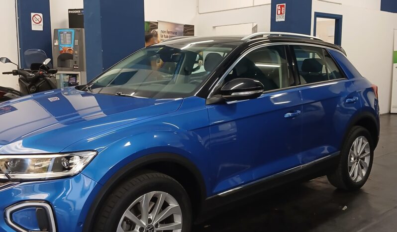 
								VOLKSWAGEN T-ROC 2.0 STYLE DSG 150CV full									