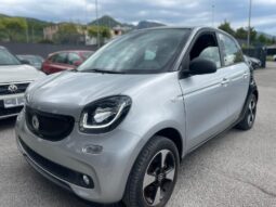
										SMART FORFOUR 1.0 PASSION 70CV full									