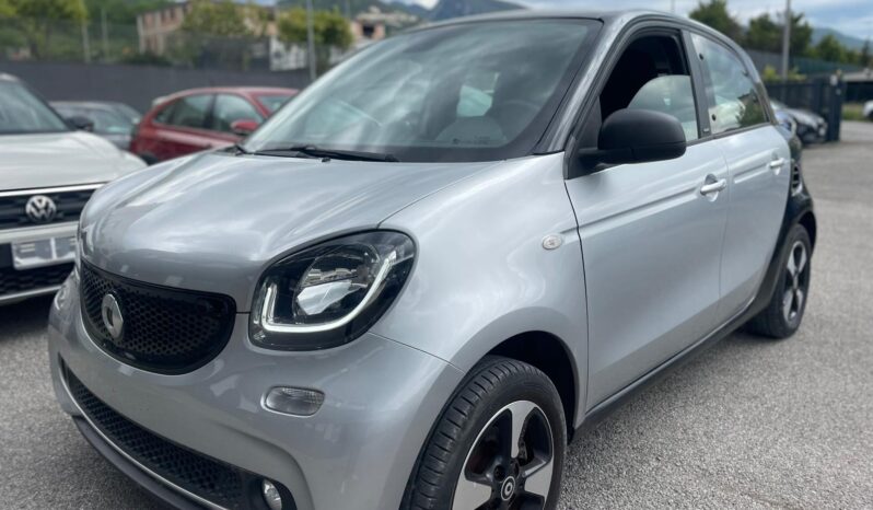 
								SMART FORFOUR 1.0 PASSION 70CV full									